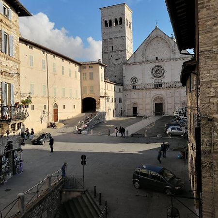 Arco Del Vento Hotel Assisi Bagian luar foto