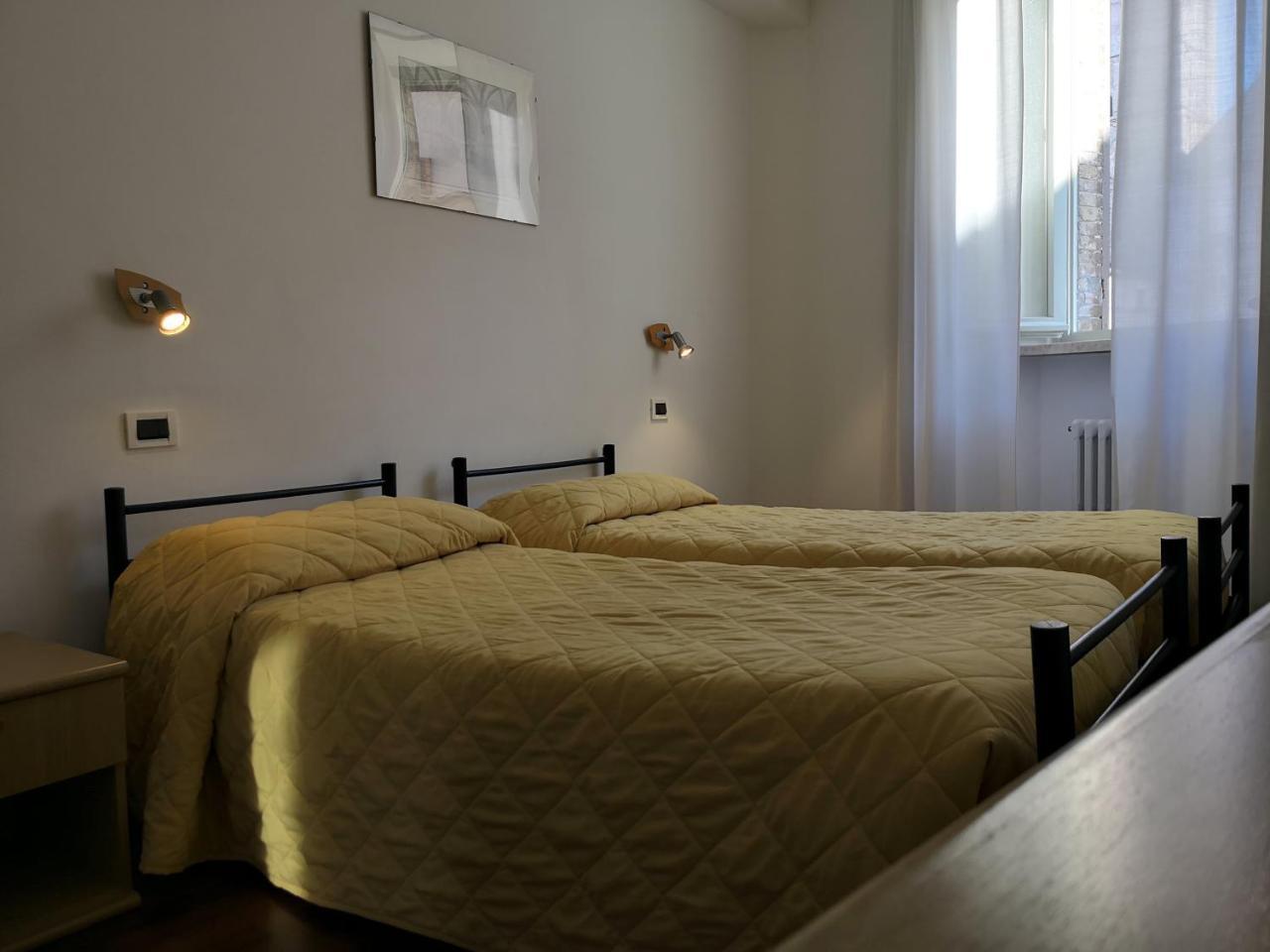 Arco Del Vento Hotel Assisi Bagian luar foto
