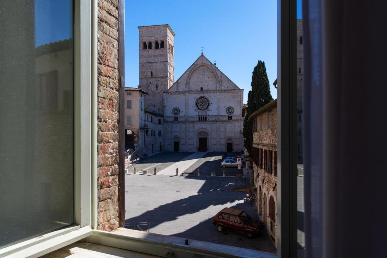Arco Del Vento Hotel Assisi Bagian luar foto